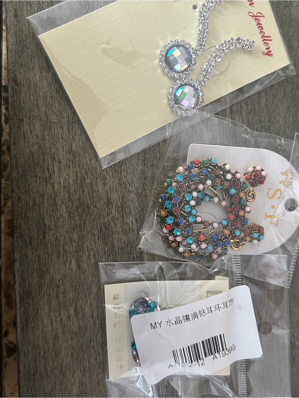 Random Multicolor Crystal Earrings